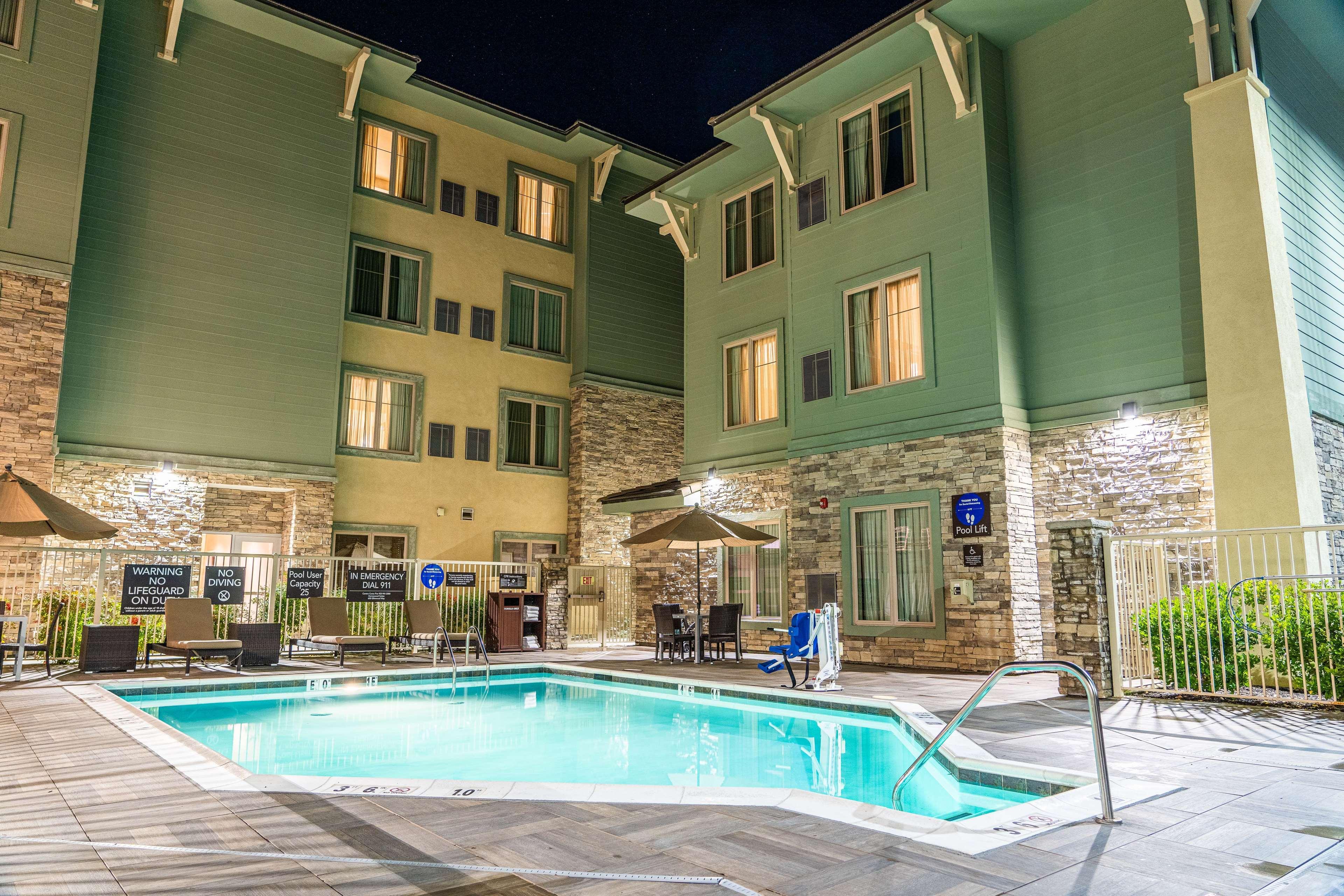 Homewood Suites By Hilton Pleasant Hill Concord Bagian luar foto